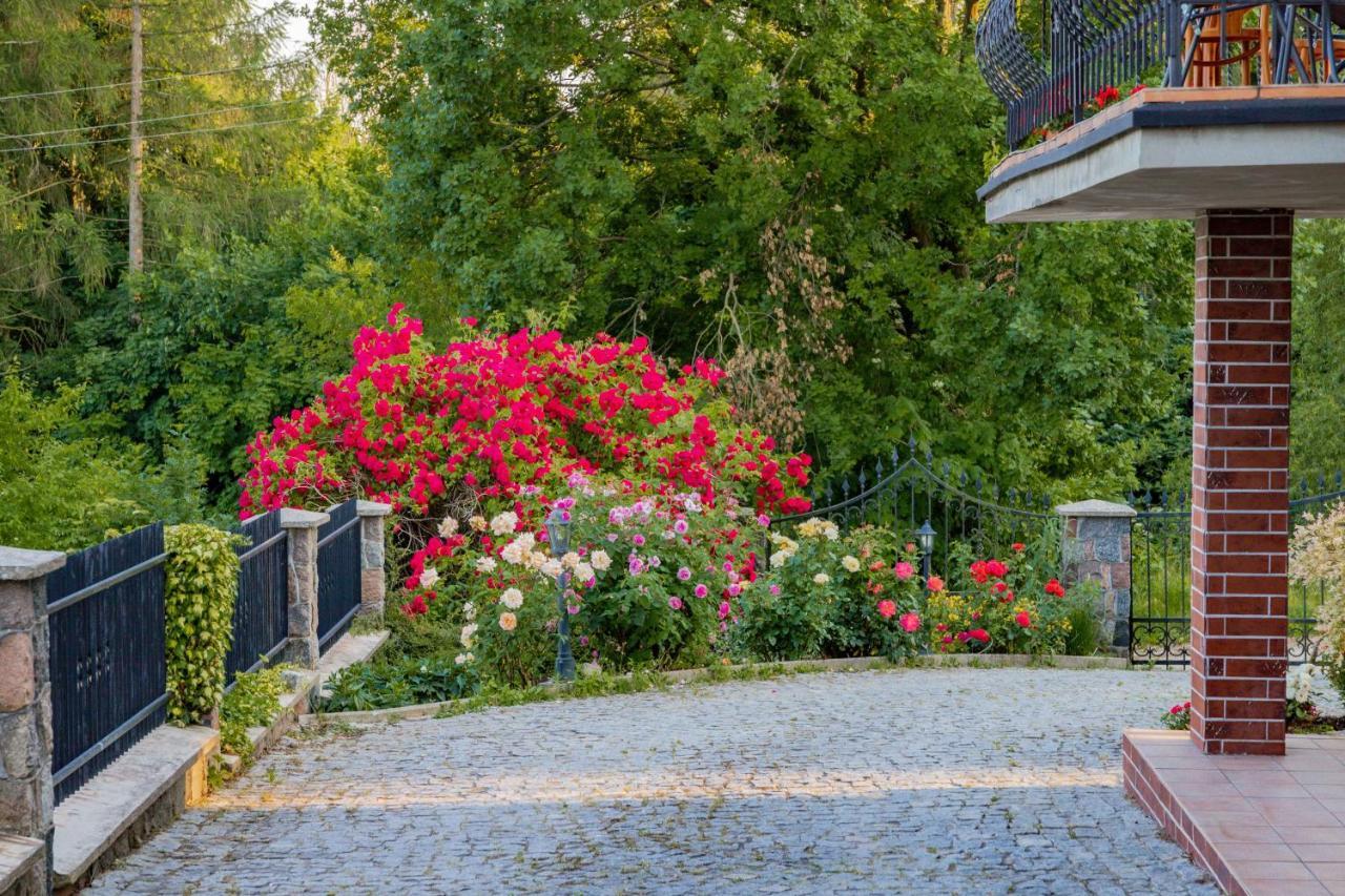 Mira - Mira Pokoje Z Widokiem Na Jezioro ชเมียวล์โน ภายนอก รูปภาพ